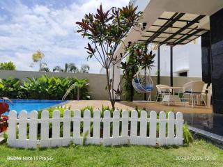 The Garden Haven by StayJade2BHKACPoolLawn - 4