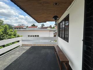 Cozy Family Homestay 2BR with Balcony in Shared Bungalow SS2 PJ - 8