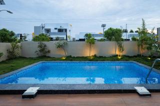 The Garden Retreat by StayJadePool2BHKLawn -  - 2