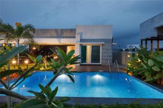 The Garden Escape by StayJadePrivate PoolGarden - 4