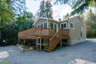 Pool table - Le chalet au bord du lac - 0