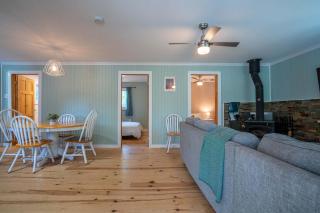 Pool table - Le chalet au bord du lac - 7