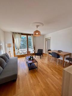 Köschenrütistrasse 59, 8052 Zürich, Switzerland - 8