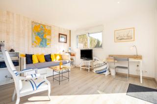 La Cabane - 10 min du port - 8