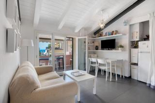 La terrazza di via Daneri 2 - 8