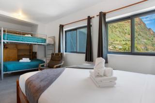 The Wave House - Two Bedroom Flat - 8