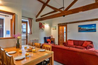 Finest Retreats - Warren Cottage, Stowford - 1