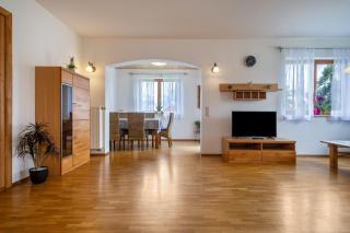 Drei-Mädelhaus Ambs Wohnung 2 - 9