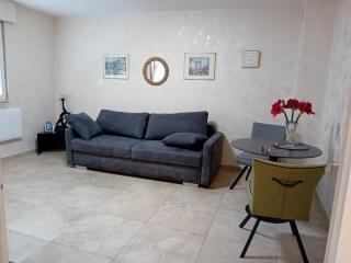 Superbe T1 - 10 min centre - 9