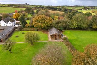 Finest Retreats - Tarkas Holt Log Cabin, Stowford - 2