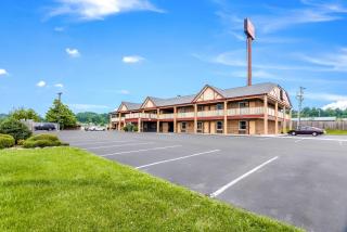 Econo Lodge Glade Springs I-81 - 9