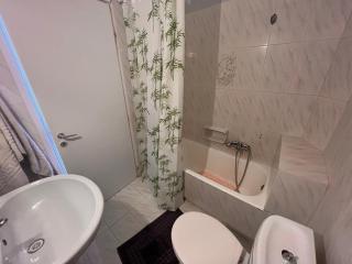 Nikos Family Apartment Milos - 9