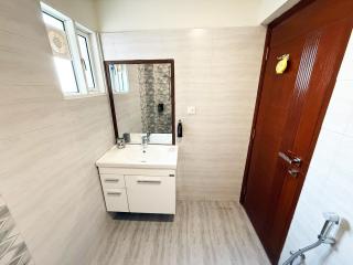 Olive Suites 2 BR Near Atrium Mall Karachi - 7