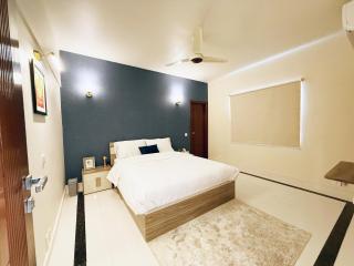 Olive Suites 2 BR Near Atrium Mall Karachi - 4