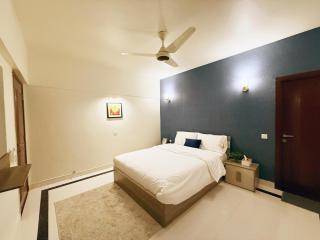 Olive Suites 2 BR Near Atrium Mall Karachi - 0