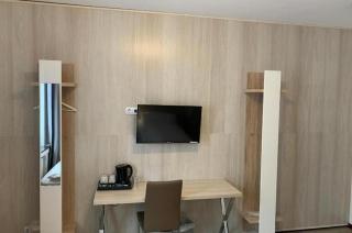 SkyLine Hotel Hannover - 6