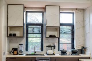 Modern Cozy Studio in the Heart of Kampala - 2