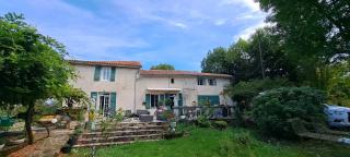 La Bougainvilliére - 0