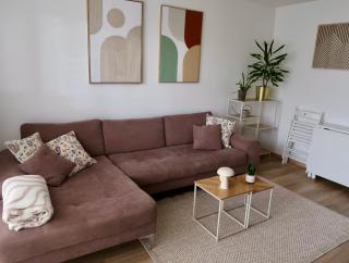 UrbaNIDO Trnava - Modern Apartment near City Center & Station - 9