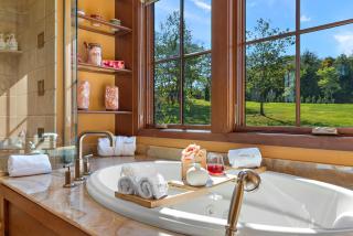 Pinnacle Pointe by Relaxtay 600 Acre Private Luxury Estate with Spa, Pool, Theater and Lake - 1