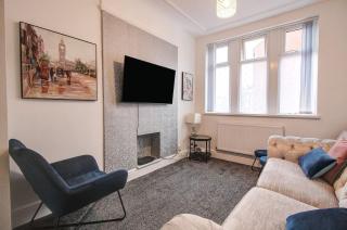 Beach Meets City - Two Bed Stay Near to Liverpool - 5