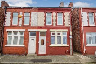 Beach Meets City - Two Bed Stay Near to Liverpool - 1