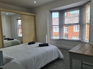 Pearce House-Brand New 3 bed-Sleeps 6-Garden - 7