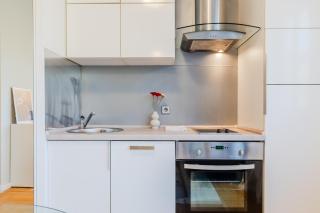 Jarun Lake Cozy Apartment with Balcony - 3