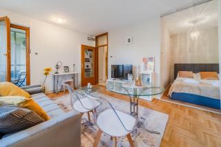 Jarun Lake Cozy Apartment with Balcony - 2