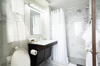 The Esquire Hotel Downtown Gastonia, an Ascend Collection Hotel - 1