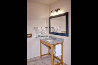 Ridgeline Hotel at Yellowstone, an Ascend Collection Hotel - 3