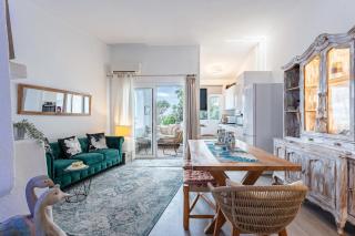 Beautiful frontline apartment - 2