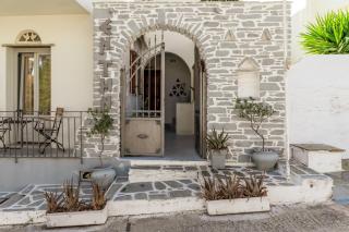 En Tino Basement 5 - 8