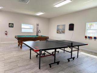 Poolside 2BR – Boca to Manasota in Minutes - 8