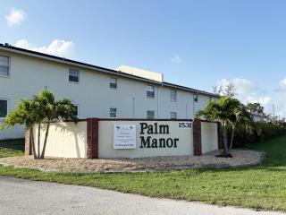 Poolside 2BR – Boca to Manasota in Minutes - 7