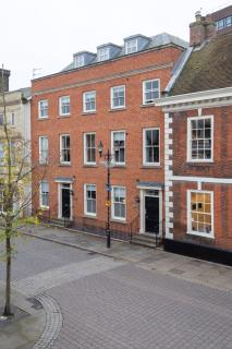 VII 3 Classic One Bed Serviced Apartment - Ipswich - 1