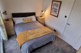 2 Bed Cottage Sleeps 5 - Pets Allowed - 5