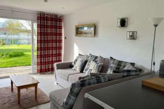 2 Bed Cottage Sleeps 5 - Pets Allowed - 3