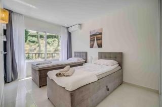 Miraflores Resort Luxury Chalet - 6