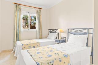 Garden Level Apartment - Pino Golf - 7