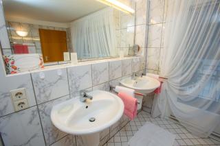 Ferienwohnungen Im Kelterhaus - 7