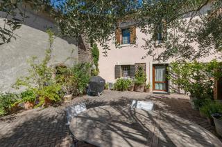 A House with a Character - 8