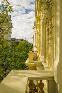 Modern design studio with fast WI-FI - 4