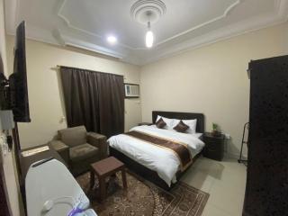 العييري للشقق المخدومة الباحة 2 - 3