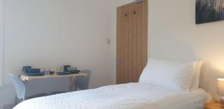 Deluxe Double Ensuite near Portslade Station - 8