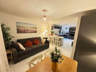 Sevastopol Four Bedroom House near Gloucester Road - 0