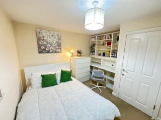 Sevastopol Four Bedroom House near Gloucester Road - 1