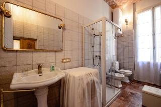 Rinascimento Suite Centro Storico Modena - 2