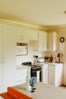 Cicada Cottage Peaceful Drakensberg Retreat - 4