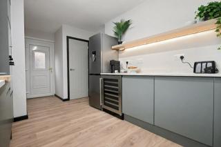 Philip Garth 3 Bed with parking - 8